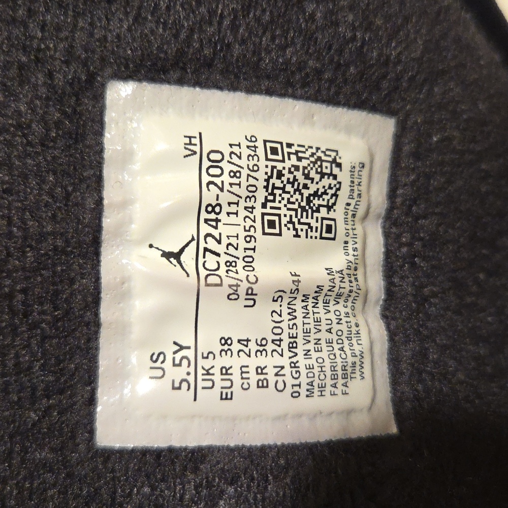 Nike Air Jordan 1 Mid SE Dark Chocolate Brown ( Kid's) - Picture 8 of 8